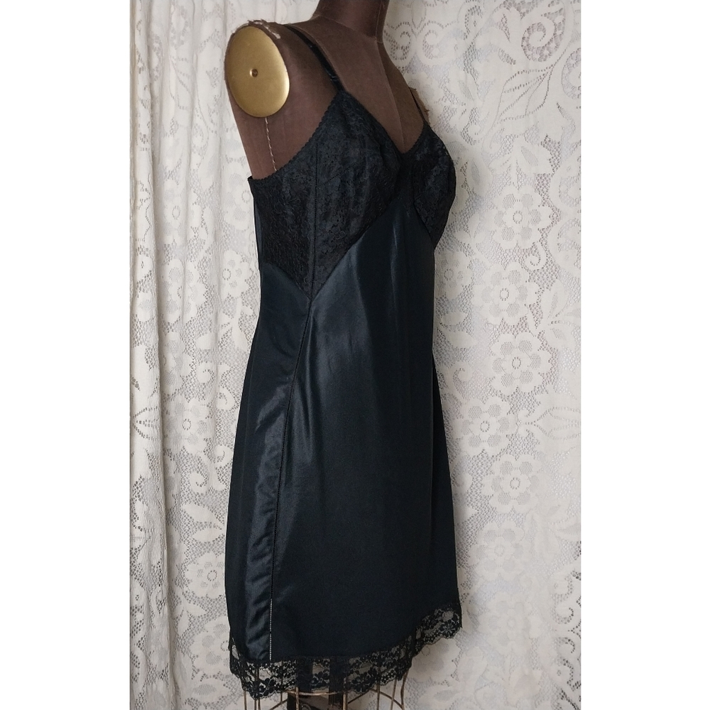 Vintage 1970s Formfit Rogers Black Lace Trim Taffeta Chemise Dress Slip Size 36